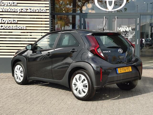 Toyota AYGO X 1.0 VVT-i MT Play