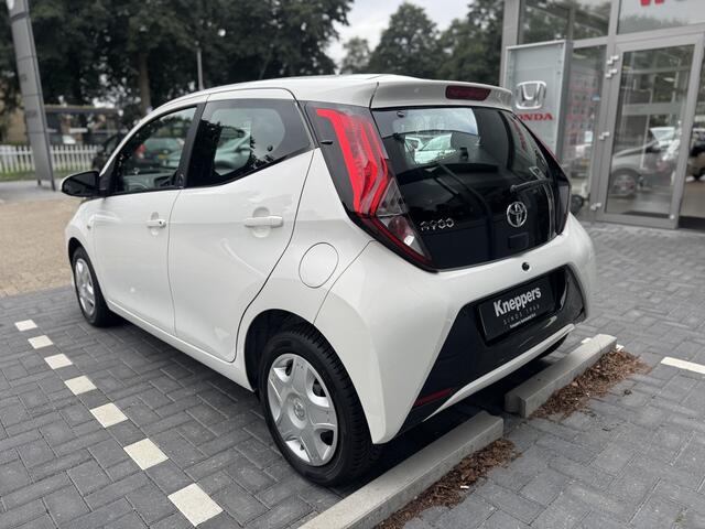 Toyota AYGO 1.0 VVT-i x-play Automaat Apple/Android, Camera, Airco , All-in Rijklaarprijs