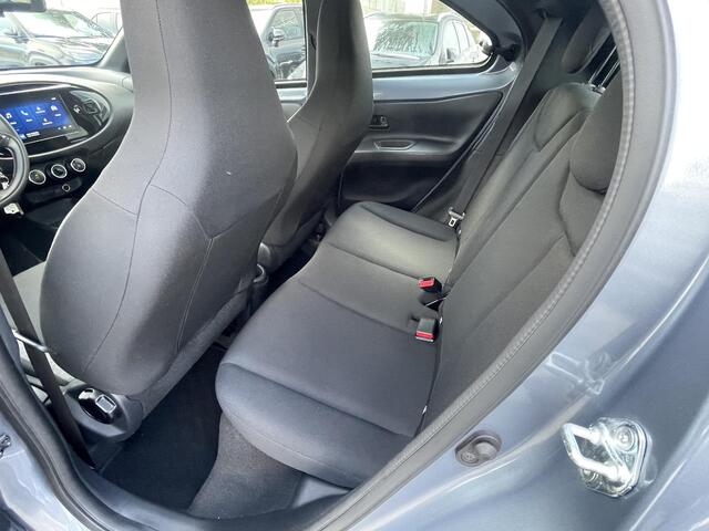 Toyota AYGO X 1.0 VVT-i MT Play