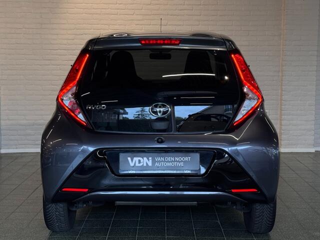 Toyota AYGO 1.0 VVT-i X-Play Carplay Camera Cruise Control Airco