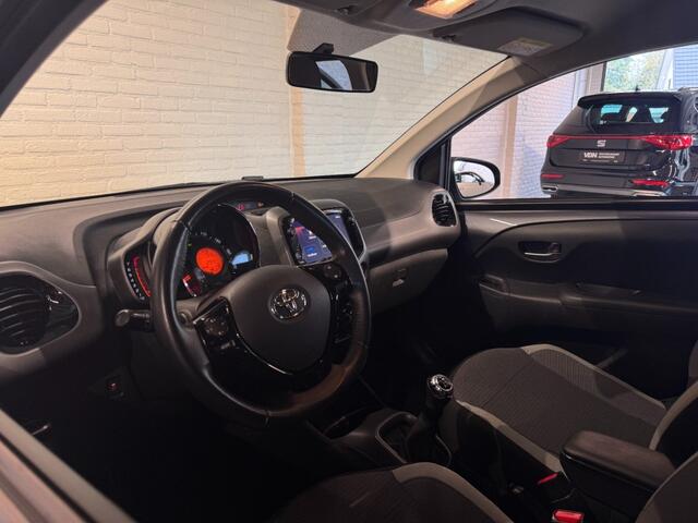 Toyota AYGO 1.0 VVT-i X-Play Carplay Camera Cruise Control Airco