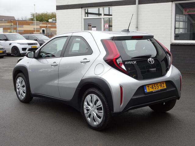 Toyota AYGO X 1.0 VVT-i MT Play Airco, cruise controle, achteruitrij camera, elektrische ramen, centrale vergrendeling, carplay, enz