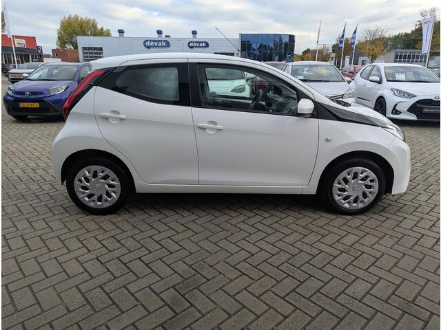Toyota AYGO 1.0 VVT-i x-play BTWauto | Carplay/AndroidAuto