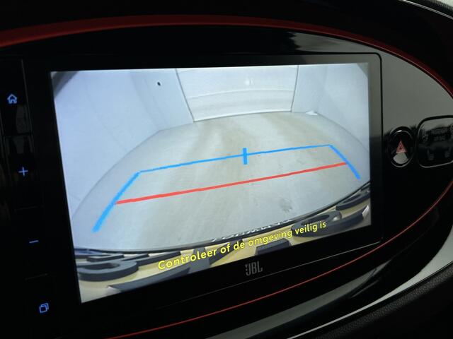 Toyota AYGO X 1.0 VVT-i MT Premium Undercover | Navigatie | JBL | PDC V+A |