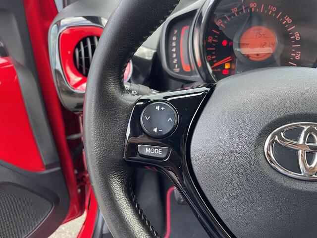 Toyota AYGO 1.0 VVT-i x-cite | Bi-tone | 1e eigenaar en dealeronderhouden |