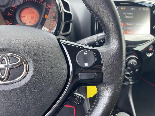 Toyota AYGO 1.0 VVT-i x-cite | Bi-tone | 1e eigenaar en dealeronderhouden |