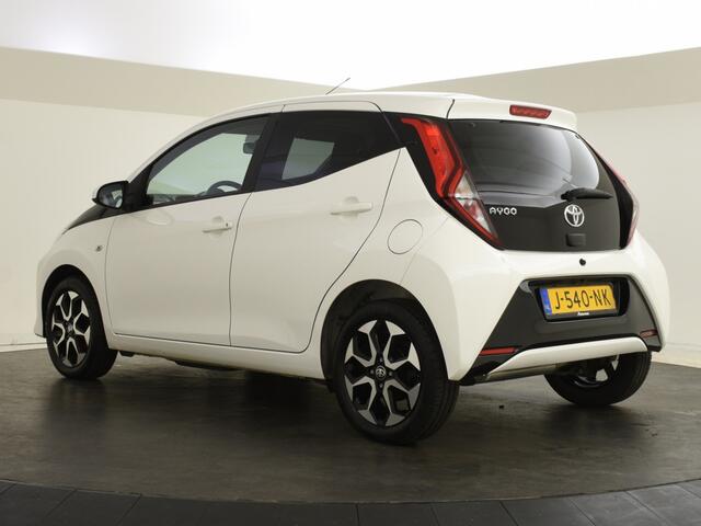 Toyota AYGO 1.0 VVT-i x-joy | Camera | Apple Carplay | LM velgen