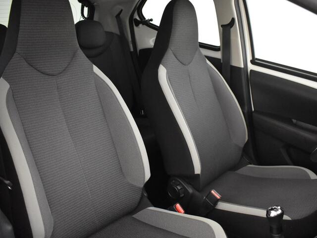 Toyota AYGO 1.0 VVT-i x-joy | Camera | Apple Carplay | LM velgen