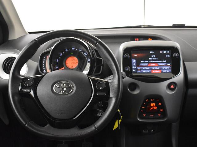 Toyota AYGO 1.0 VVT-i x-joy | Camera | Apple Carplay | LM velgen