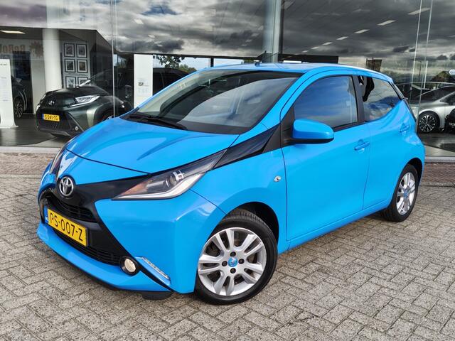 Toyota AYGO 1.0 VVT-i x-joy | DAB | Navi | Achteruitrijcamera | Lichtmetaal