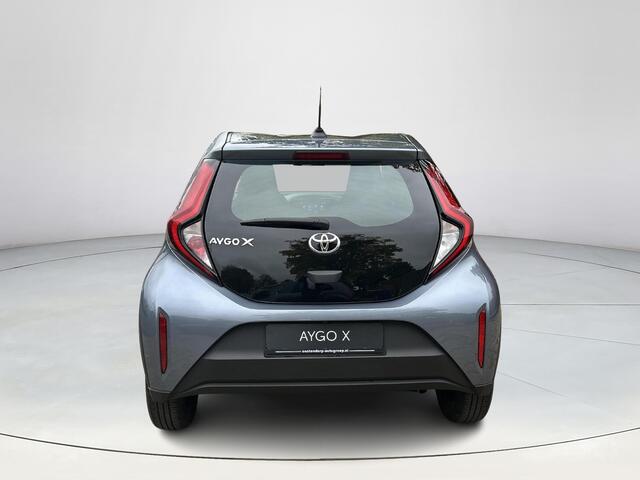 Toyota AYGO X 1.0 VVT-i S-CVT Play
