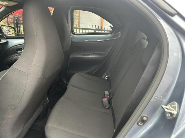 Toyota AYGO X 1.0 VVT-i S-CVT Play