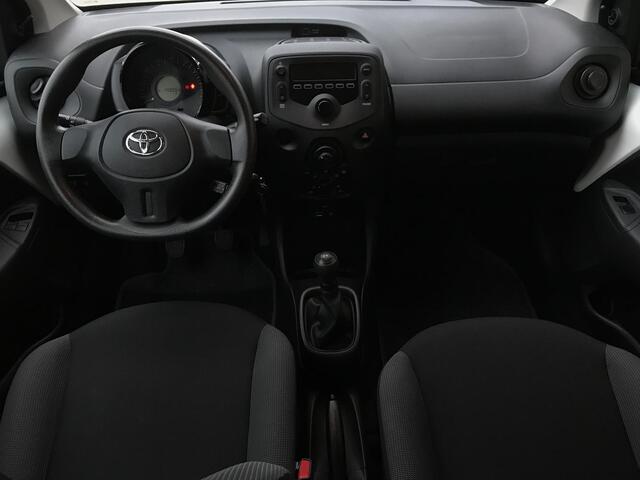 Toyota AYGO 1.0 VVT-i x-now