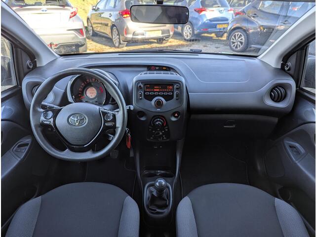 Toyota AYGO 1.0 VVT-i x-fun | Airco | Elek. ramen | Bluetooth | Led