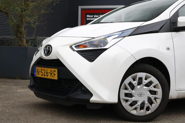 Toyota AYGO 1.0 VVT-i x-play Automaat