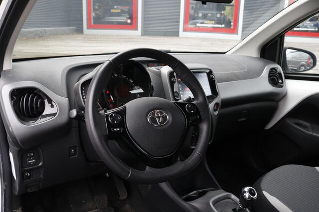 Toyota AYGO 1.0 VVT-i x-play Automaat