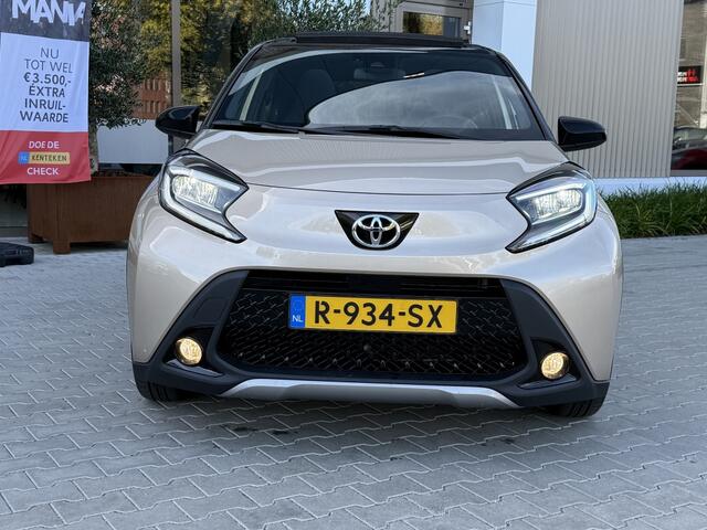 Toyota AYGO 1.0 Envy | automaat | soft top | camera | bi-tone | climatronic