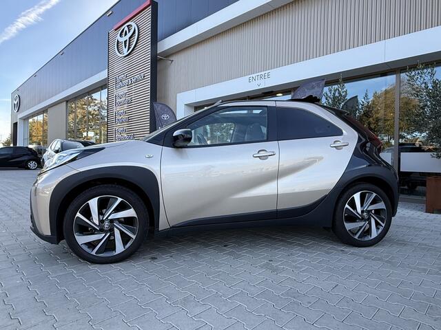 Toyota AYGO 1.0 Envy | automaat | soft top | camera | bi-tone | climatronic