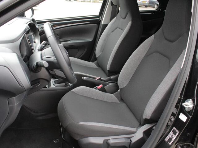 Toyota AYGO X 1.0 VVT-i MT first | Carplay / Android Auto | Camera | Clima | Lm-Velgen