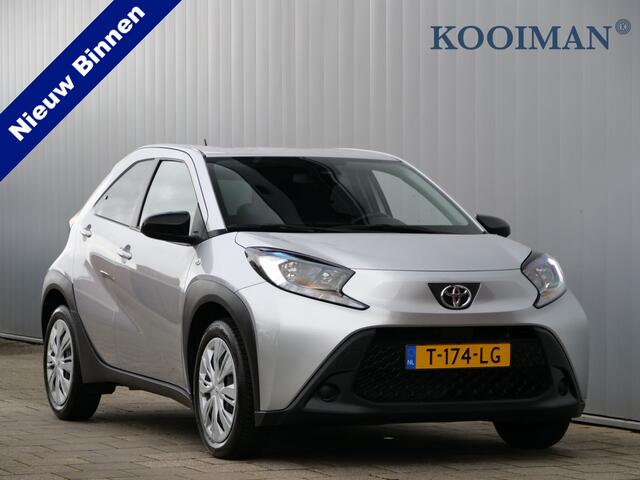 Toyota AYGO X 1.0 73pk VVT-i MT Play Apple Carplay / Camera / Adaptive cruise / Airco