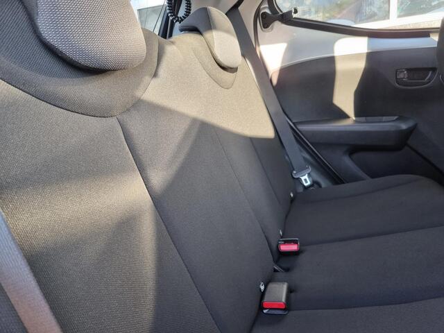 Toyota AYGO 1.0 VVT-i x-fun 5-DEURS / AIRCO / LED / BLUETOOTH