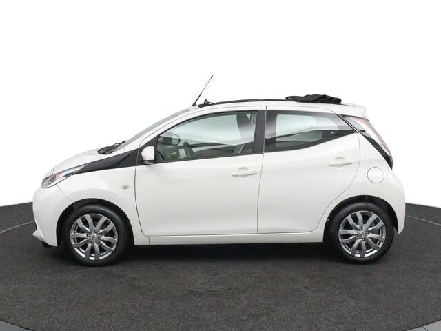 Toyota AYGO 1.0 VVT-i x-wave | Cabrio | Lichtmetalen Velgen | Airco |