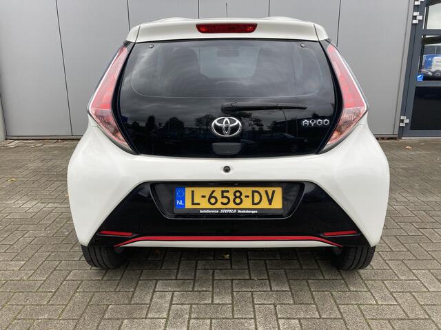 Toyota AYGO 1.0 VVT-i x-cite Camera | Cruise control | Blue tooth | Airco