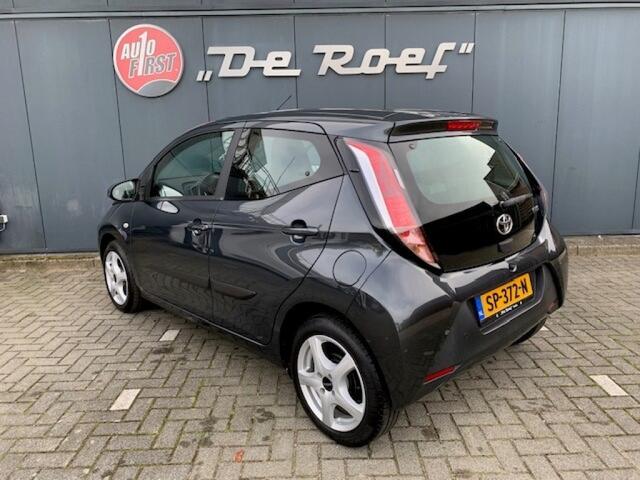 Toyota AYGO 1.0 VVT-I X-NOW AIRCO LMV