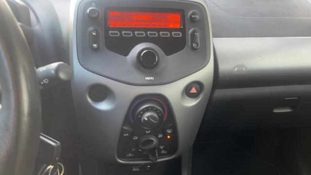 Toyota AYGO 1.0 VVT-i x-play