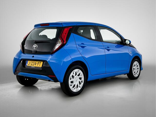 Toyota AYGO 1.0 VVT-i x-play | Airco | Bluetooth |