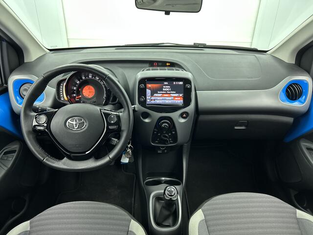 Toyota AYGO 1.0 VVT-i x-play | Airco | Bluetooth |