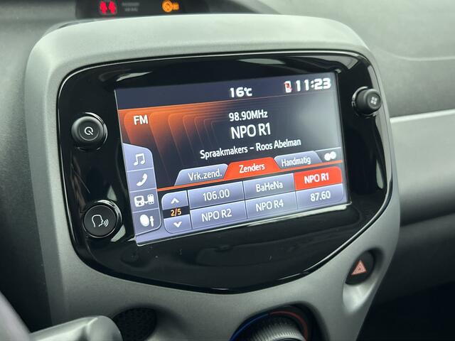 Toyota AYGO 1.0 VVT-i x-play | Airco | Bluetooth |