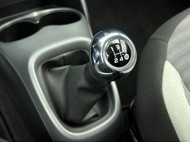 Toyota AYGO 1.0 VVT-i x-play | Airco | Bluetooth |