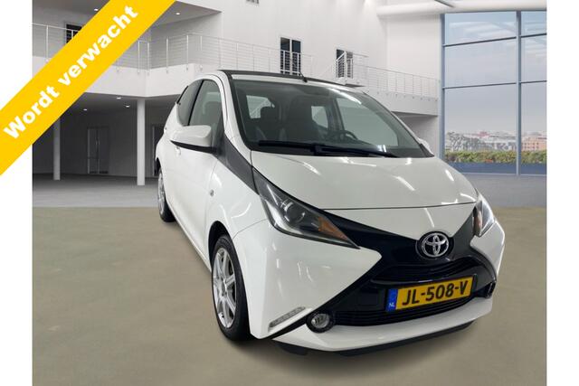 Toyota AYGO 1.0 VVT-i x-Wave Cabrio-Top! Camera! VERWACHT!!