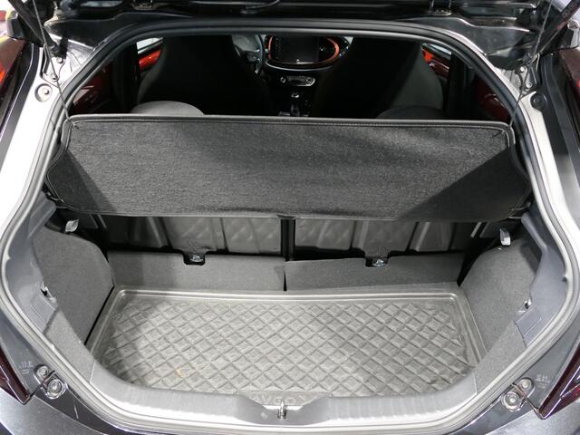 Toyota AYGO X 1.0 VVT-i MT Limited *Camera & sensoren v+a* - Draadloze telefoonlader, bluetooth, LMV 18", half leder/stof bekleding