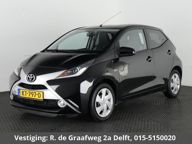 Toyota AYGO 1.0 VVT-i X-Play | Camera | Airco | Dealer onderhouden
