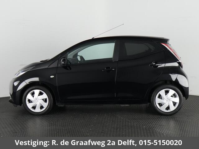 Toyota AYGO 1.0 VVT-i X-Play | Camera | Airco | Dealer onderhouden