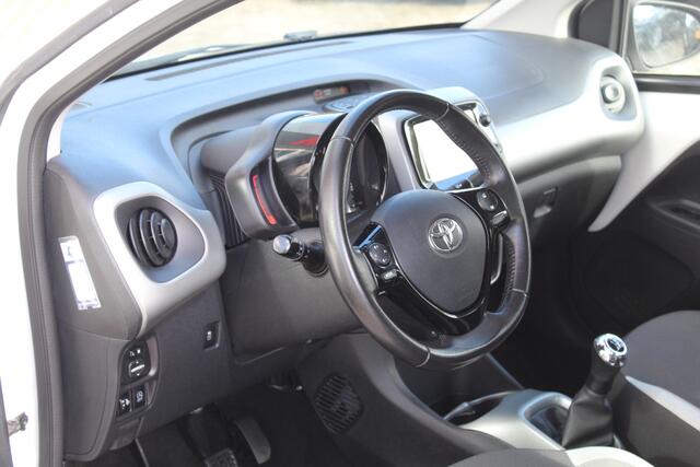 Toyota AYGO 1.0 VVT-i x-play//Camera//Navi!
