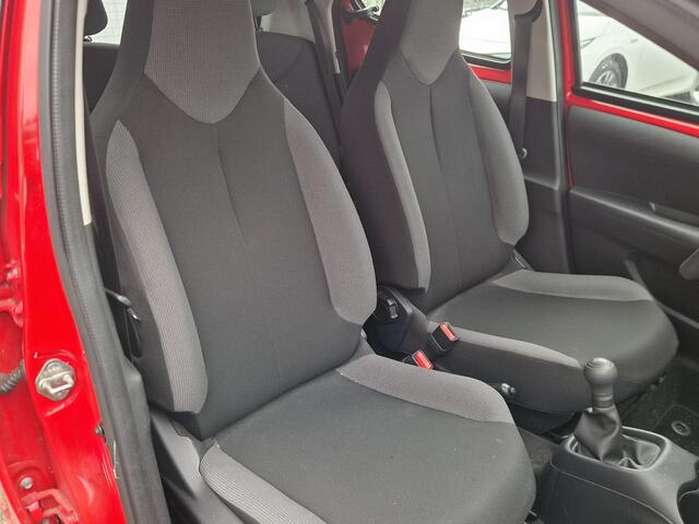 Toyota AYGO 1.0 VVT-i x-fun Bluetooth | Airco | Slechts 22.000 km gereden!!