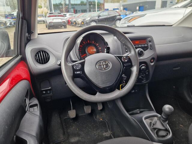 Toyota AYGO 1.0 VVT-i x-fun Bluetooth | Airco | Slechts 22.000 km gereden!!