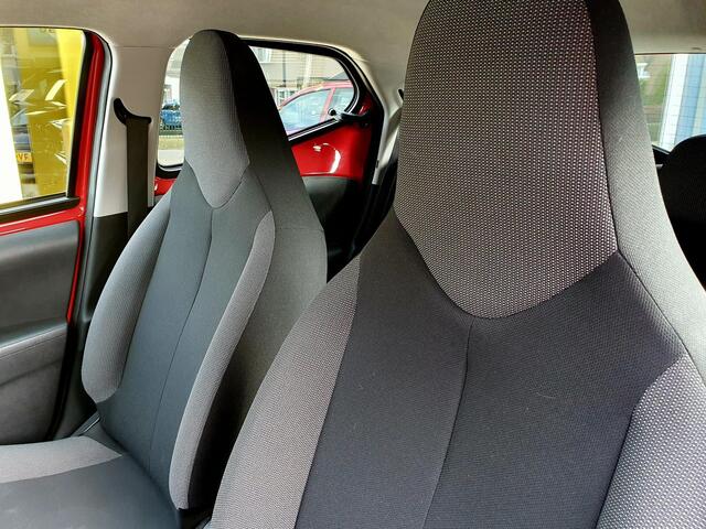 Toyota AYGO 1.0 VVT-i x-fun CARPLAY All-in prijs!