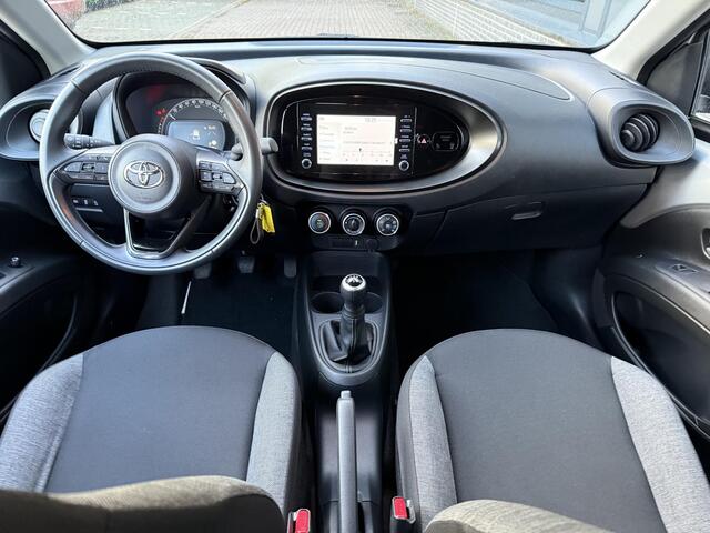 Toyota AYGO X 1.0 VVT-i MT Play / Dealer Onderhouden / Achteruitrij Camera / Cruise / Airco / DAB /