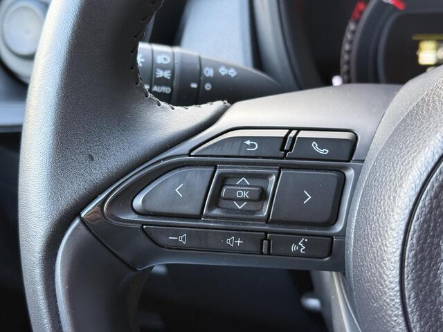 Toyota AYGO X 1.0 VVT-i MT Play / Dealer Onderhouden / Achteruitrij Camera / Cruise / Airco / DAB /