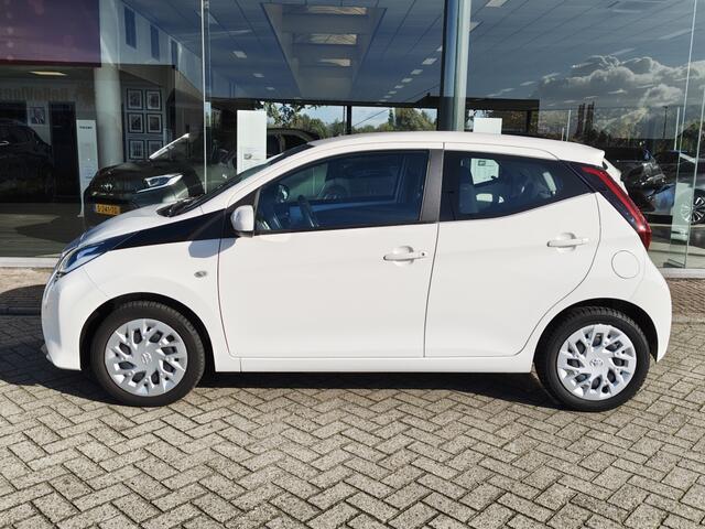 Toyota AYGO 1.0 VVT-i x-play | Android Auto, Apple Carplay | Achteruitrijcam