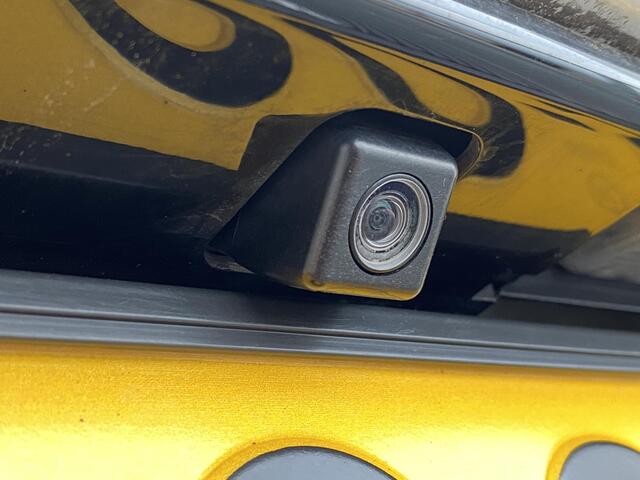 Toyota AYGO 1.0 VVT-i x-cite Leuke cabrio met opvallend gekleurde details! Navigatie Apple CarPlay/Android Auto, achteruitrij camera, airco