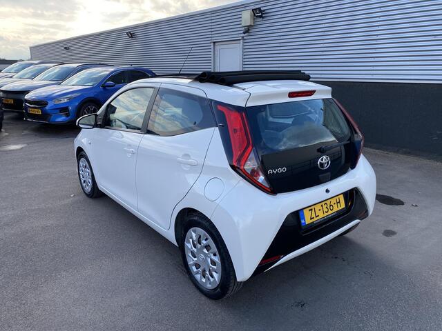 Toyota AYGO 1.0 VVT-i x-play Cabrio, Apple Carplay/Android Auto, achteruitrij camera, BTW-auto, 1e eign. NL-auto