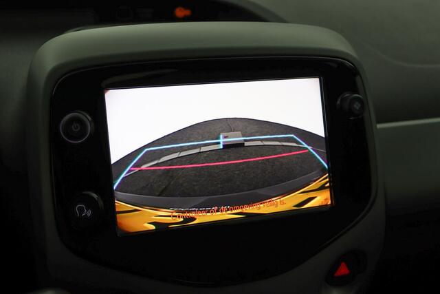 Toyota AYGO 1.0 VVT-i x-play | Apple car play Android auto | Airco | Parkeercamera |