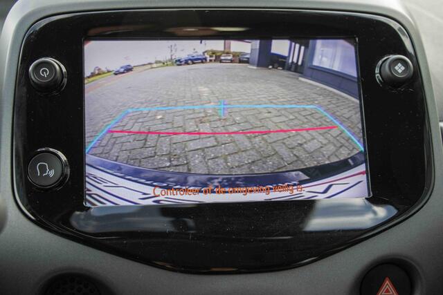 Toyota AYGO 1.0 VVT-i x-play Team D