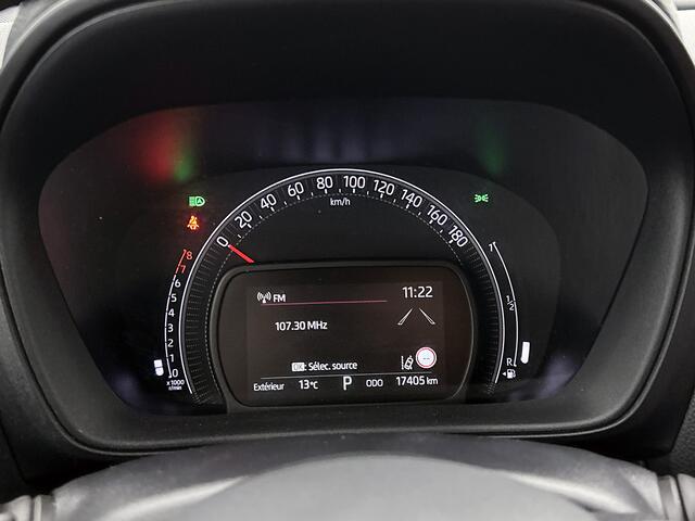 Toyota AYGO X 1.0 VVT-i S-CVT Limited | Stoelverwarming | Draadloos laden | Half lederen bekleding | Parkeersensoren | Achteruitrijcamera |