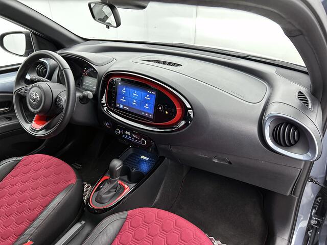 Toyota AYGO X 1.0 VVT-i S-CVT Limited | Stoelverwarming | Draadloos laden | Half lederen bekleding | Parkeersensoren | Achteruitrijcamera |